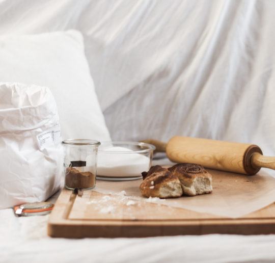 Zero Waste Backen - Die 12 wichtigsten Zutaten, Tools und einfache Rezepte - Der ultimative Guide für euer unverpacktes Backen. #backen #zerowaste #plastikfrei