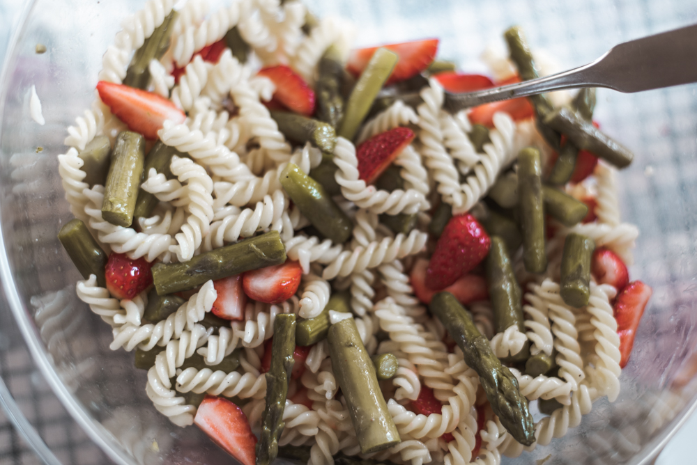 Warum Saisonal Kochen wichtig ist? Weil wir unser Klima schützen, unsere Gesundheit fördern und nachhaltiger Leben - so findet ihr saisonale Lebensmittel. #saisonal #saisonkalender #regional