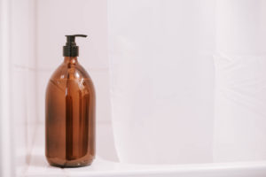 Duschgel selber machen: Einfache Zero Waste DIY Anleitung für euer Bad. Nachhaltiges Duschgel einfach herstellen und mit Düften verfeinern