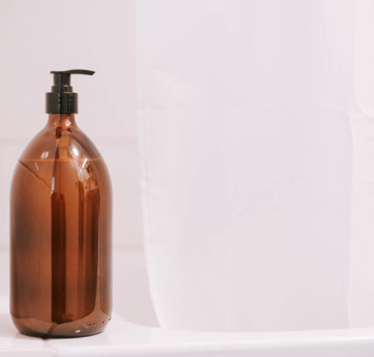 Duschgel selber machen: Einfache Zero Waste DIY Anleitung für euer Bad. Nachhaltiges Duschgel einfach herstellen und mit Düften verfeinern