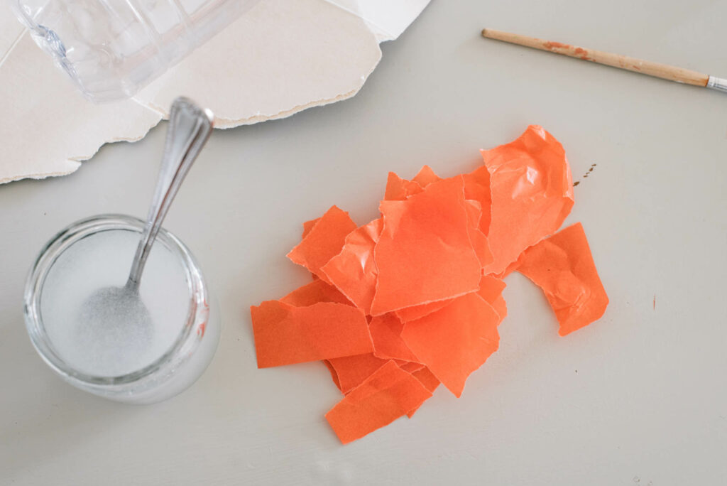 Upcycling DIY Laterne aus Plastikflasche basteln: robuste Laterne für Kleinkinder selber basteln. Fisch-Laterne und Fuchs-Laterne