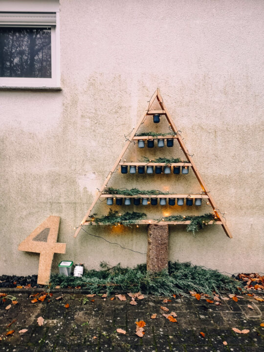 Lebendiger Adventskalender Ideen für kreative "Fenster"