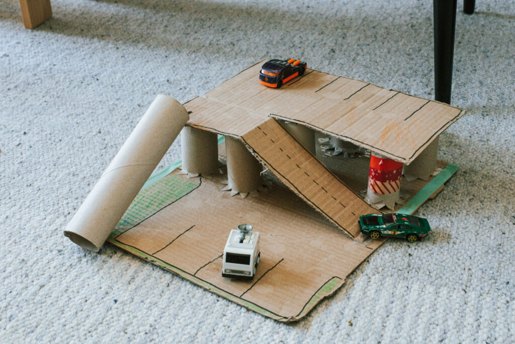 DIY Spielzeug für Kleinkinder: 3 Upcycling DIY Ideen, die ihr schnell und einfach umsetzen und eure Kleinsten beglückt. Einfach selber machen