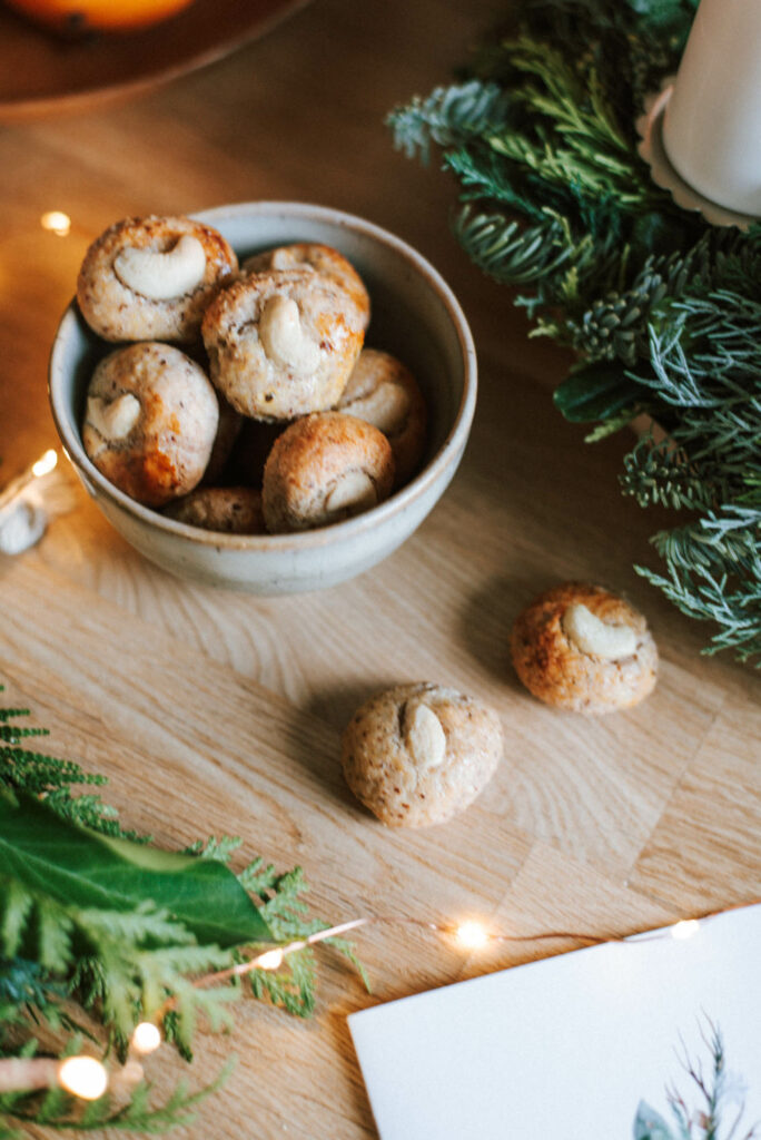 Einfaches Rezept für leckere Betmännchen mit Haselnüssen - leckere Weihnachtsplätzchen schnell und einfach selbst gemacht
