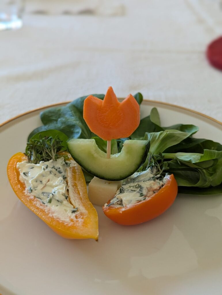 20 Tipps für nachhaltige Ostern mit Familie, Freunden, leckerem Brunch und ganz viel Nachhaltigkeit. Ganz einfach! Schaut mal vorbei :) #diy #ostern #lesswaste #zerowaste #nachhaltigkeit