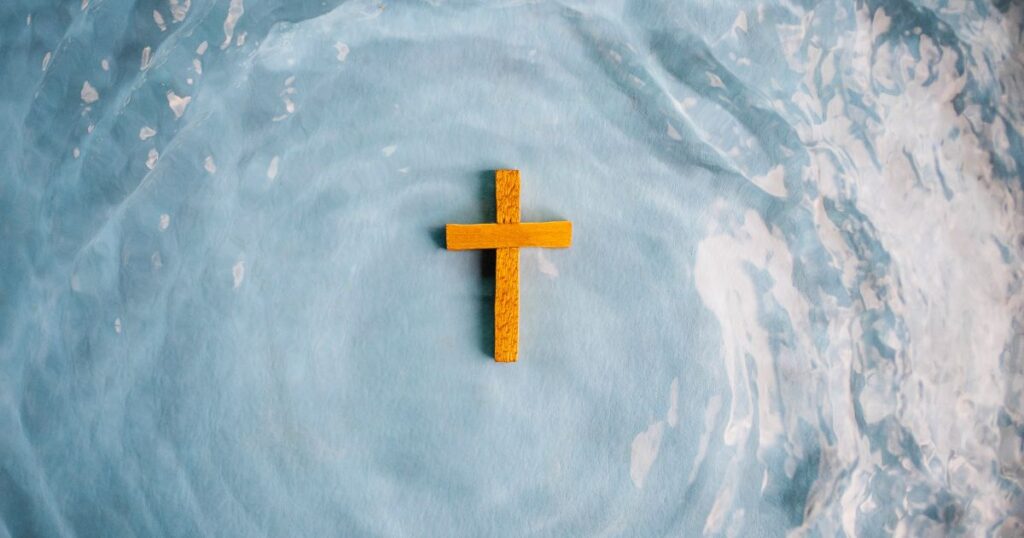 Liebevolle & moderne Glückwünsche zur Taufe: Ideen, Texte, Sprüche und Beispiele für Karten, WhatsApp & Paten. Jetzt Taufwünsche entdecken.