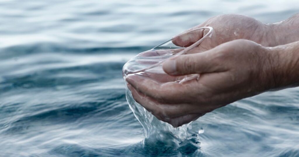 Liebevolle & moderne Glückwünsche zur Taufe: Ideen, Texte, Sprüche und Beispiele für Karten, WhatsApp & Paten. Jetzt Taufwünsche entdecken.