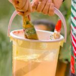 Kreative Bastel‑ und Spielideen für Kleinkinder im Sommer: einfache DIYs, Outdoor‑Spiele & Wasserspaß für warme Tage.