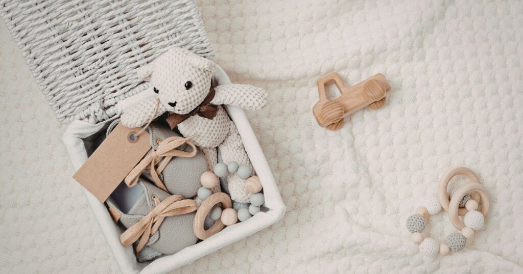 Geschenkideen zur Taufe für Mädchen und Jungen – personalisierbare, klassische, nachhaltige und minimalistische Taufgeschenke